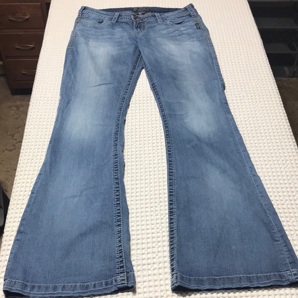 Silver Jeans Denim - Vintage Silver Jeans Camden Rose Bell Size 32 Button Fly Bell Bottom Light Wash